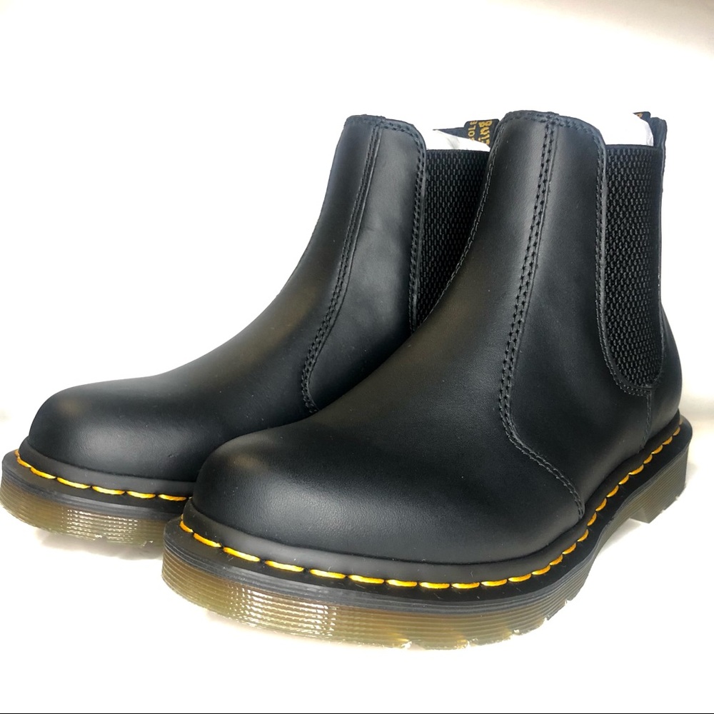 Dr. Martens 2976 Chelsea Boot